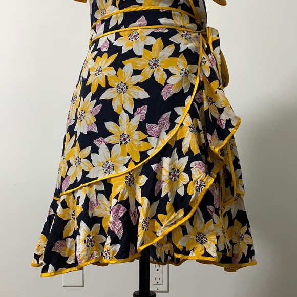 Cinq á Sept Navy Floral Silk Wrap Dress - Picture 8 of 9